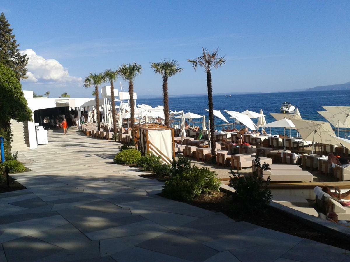 Studio Apartment Vanna - 1St Row To The Sea Opatija Exterior foto